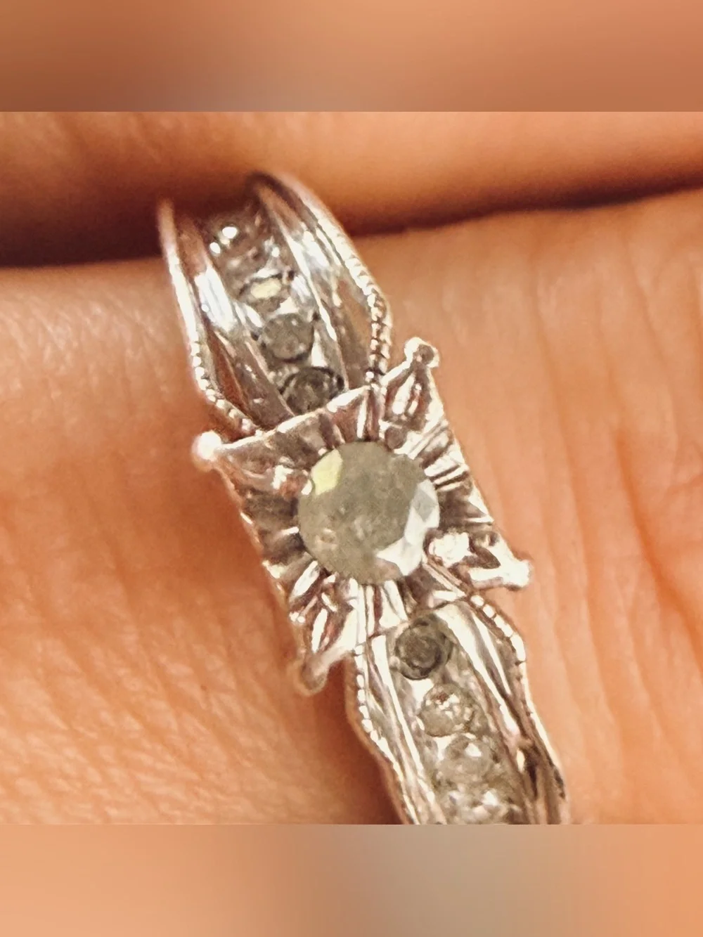 Vintage Diamond Engagement Ring Sz7